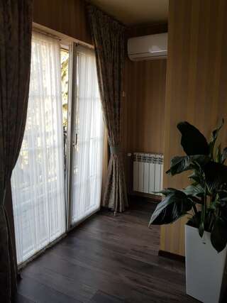 Отель Едем Berezhany Двухместный номер Делюкс с 1 кроватью и балконом-15