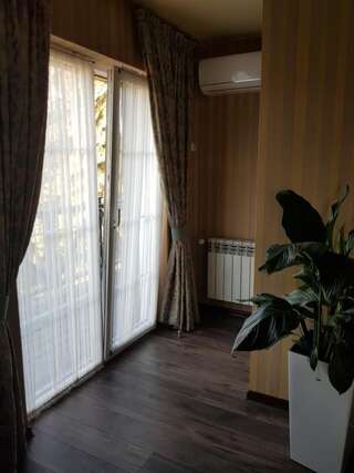 Отель Едем Berezhany Двухместный номер Делюкс с 1 кроватью и балконом-26